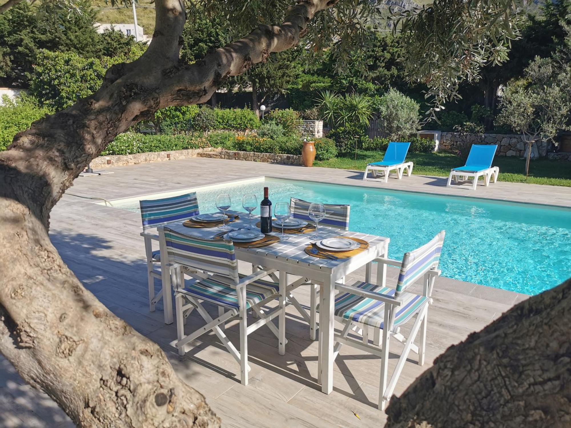 Villa Hibiscus